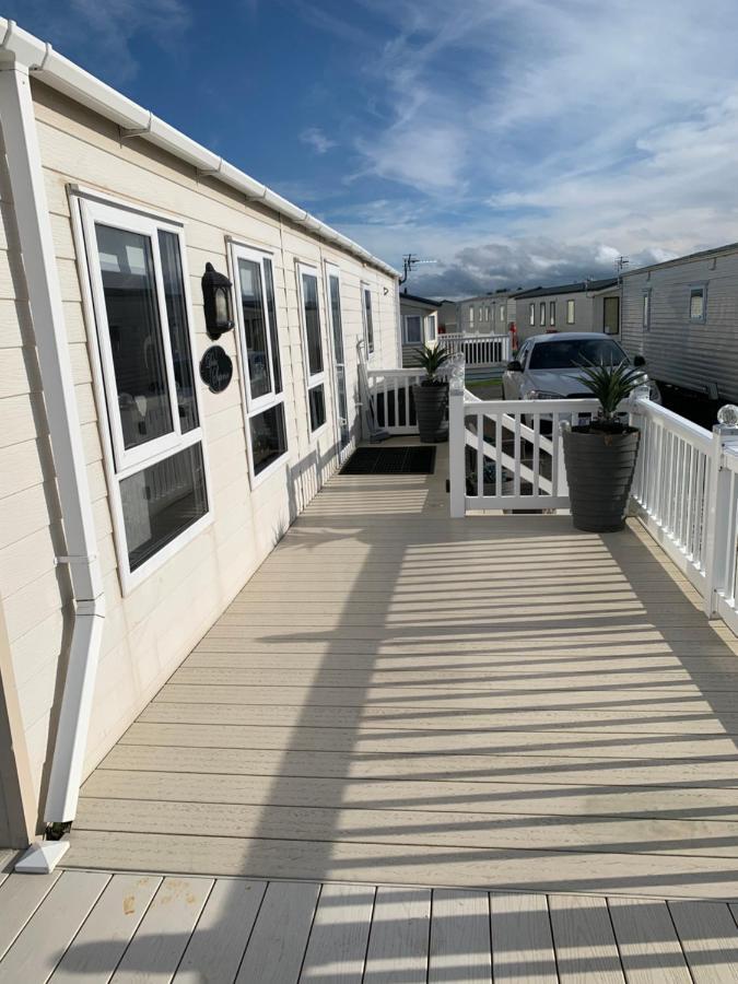 Aurora Luxury Beach Lodge Lossiemouth Exterior photo